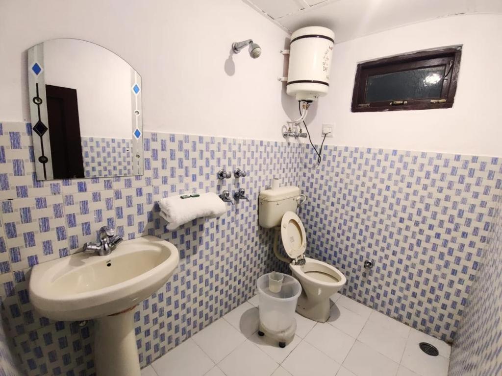 The Lake Cottage By Vrb Hotels Mcleodganj Dharamshala Exterior foto